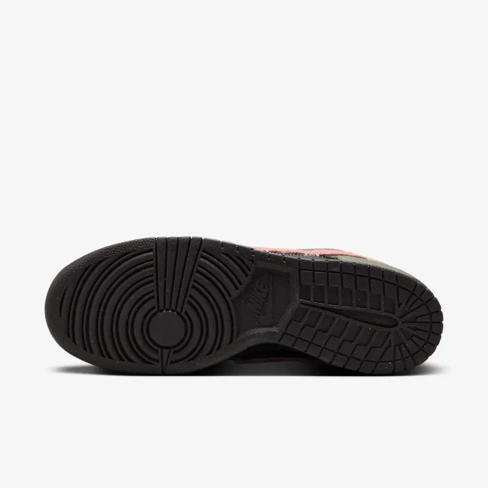 Nike Dunk Low Dunks Not Dead