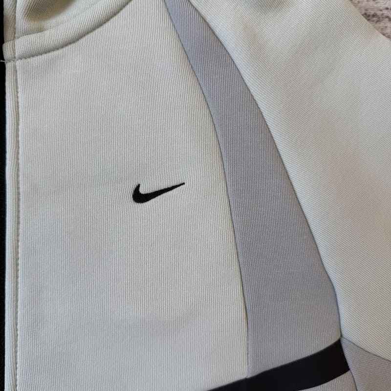 Jaqueta Nike Tech Fleece Pro Wear Cinza