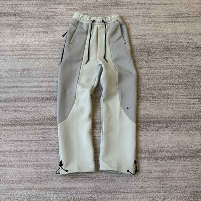 Conjunto Nike Tech Fleece Pro Wear Cinza