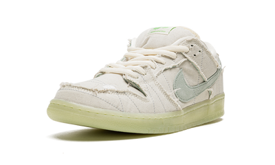 Nike SB Dunk Low Mummy